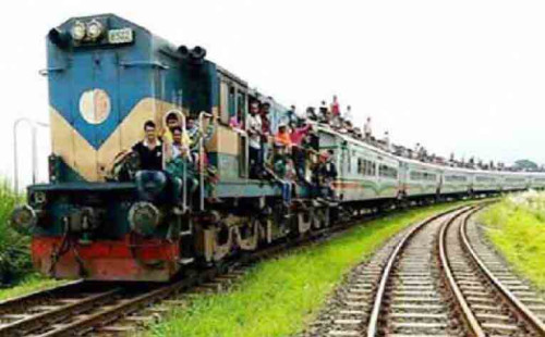 ঈদযাত্রায় বাড়তি সুবিধা, সোমবার থেকে চলবে ১০ বিশেষ ট্রেন